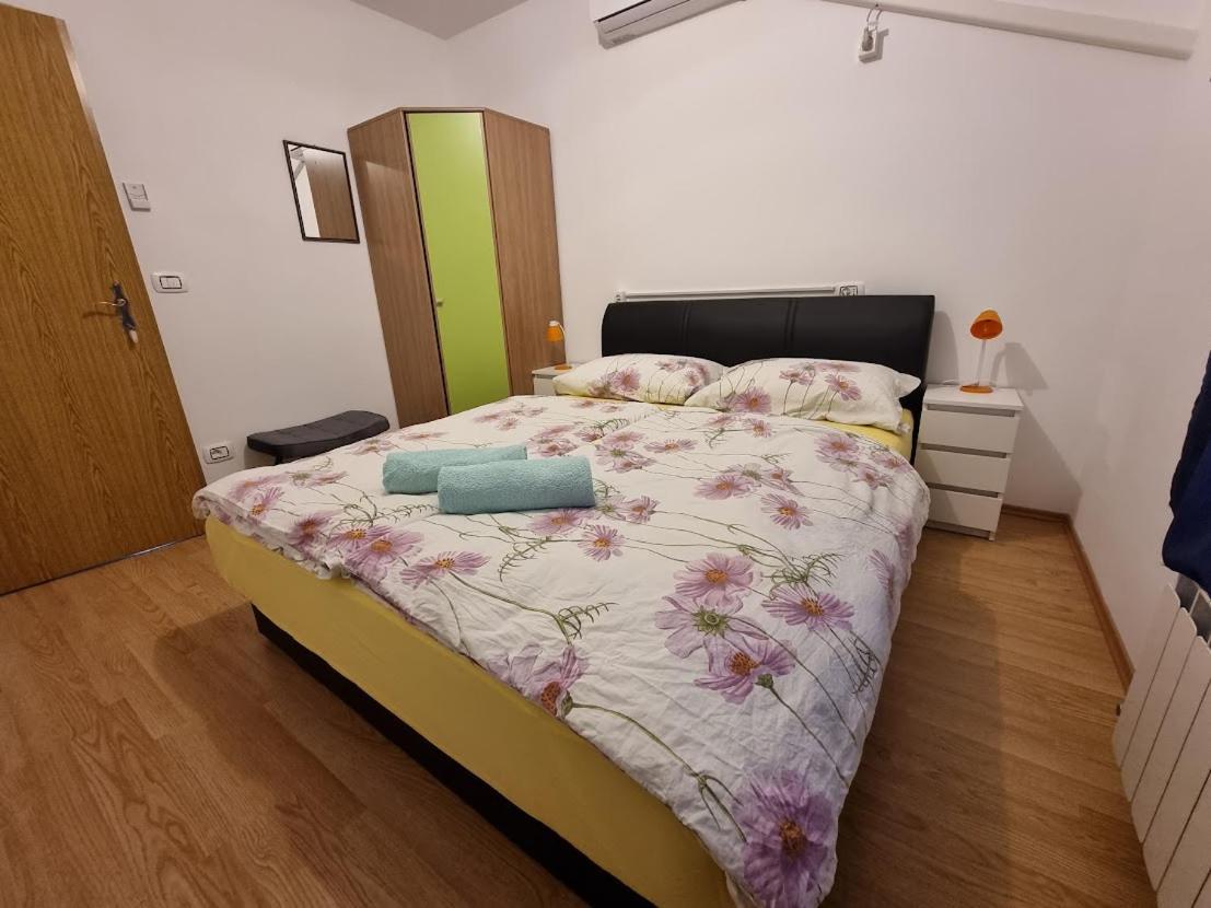 Apartma Patricija - Big Apartment For 6 Tolmin Buitenkant foto