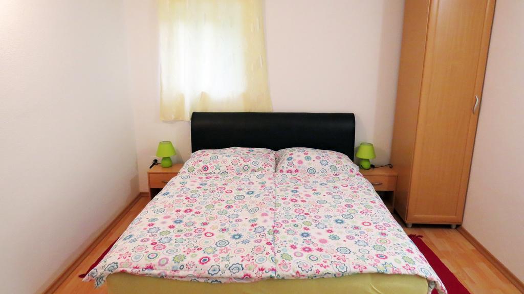 Apartma Patricija - Big Apartment For 6 Tolmin Buitenkant foto