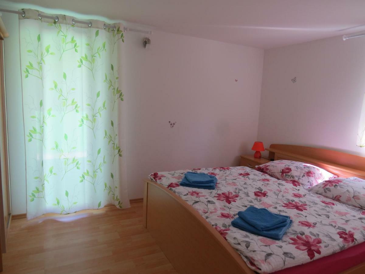 Apartma Patricija - Big Apartment For 6 Tolmin Buitenkant foto