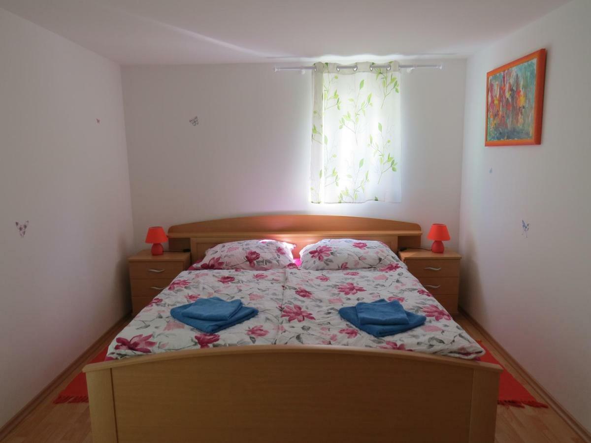 Apartma Patricija - Big Apartment For 6 Tolmin Buitenkant foto